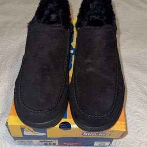 Skechers Men's Murette Black Faux-Fur Lined Slip-On Slippers